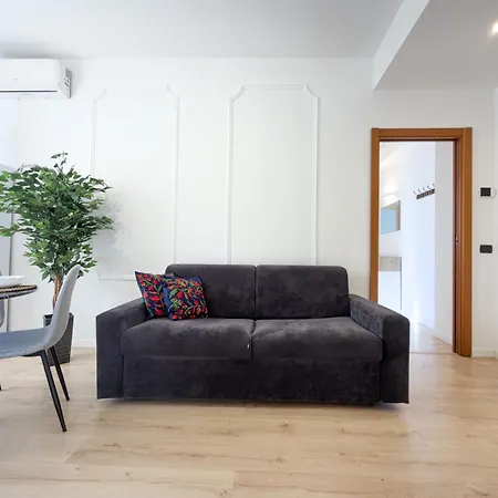 Casa Enea Luxury House - Bocconi Navigli - Private Parking Milaan