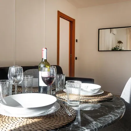 Appartement Casa Enea Luxury House - Bocconi Navigli - Private Parking *